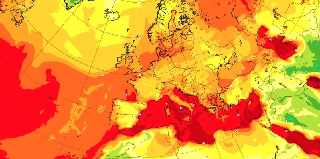 Grafica sulla quarta ondata di calore dell'estate 2026