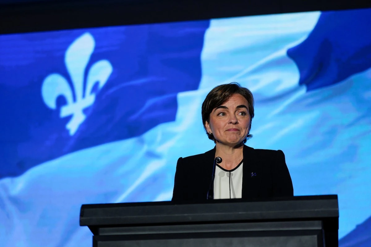 Christine Fréchette, leader della Coalition Avenir Québec, parla nella sede del partito a Trois-Rivières la notte delle elezioni
