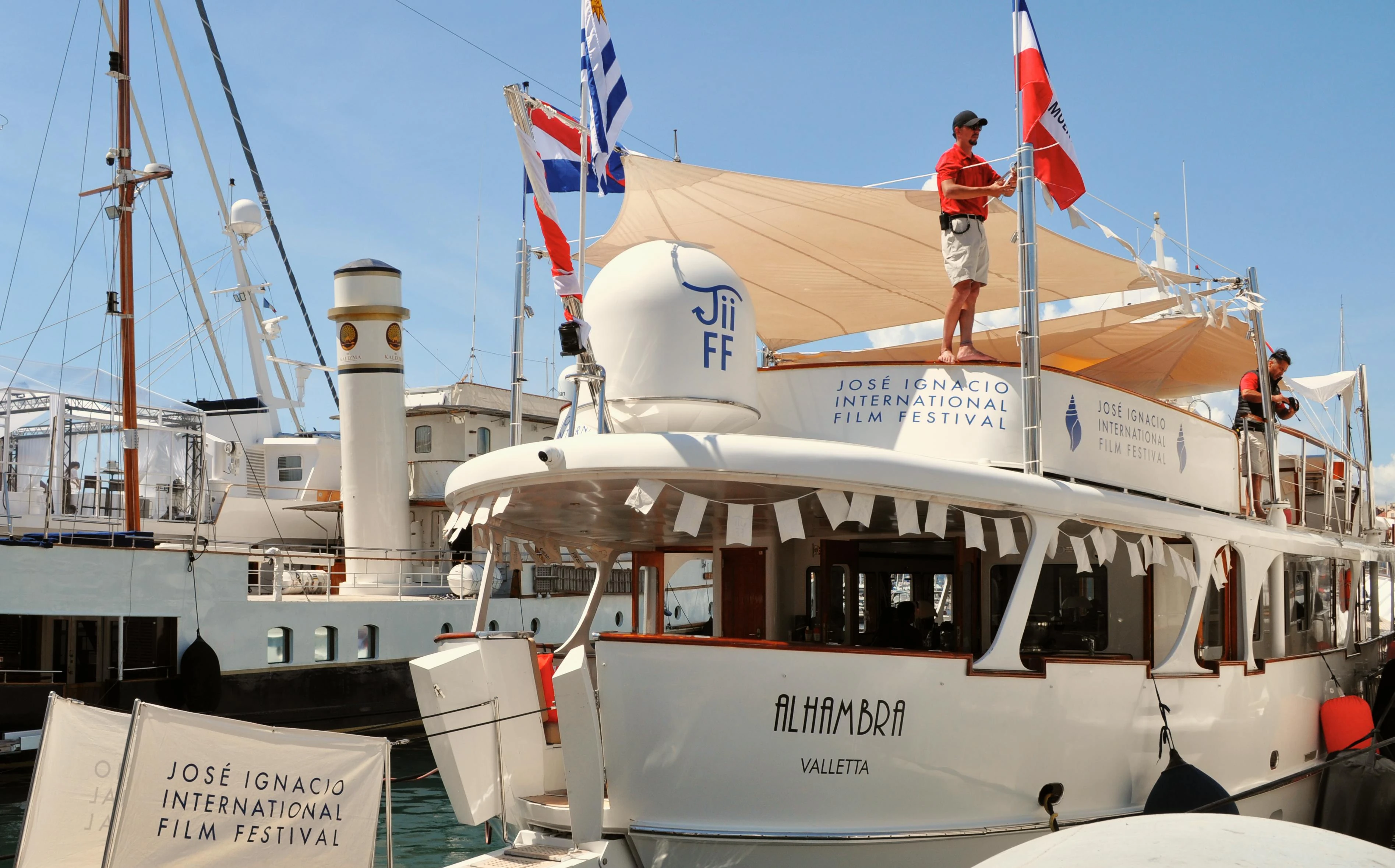 Yacht al porto di Cannes