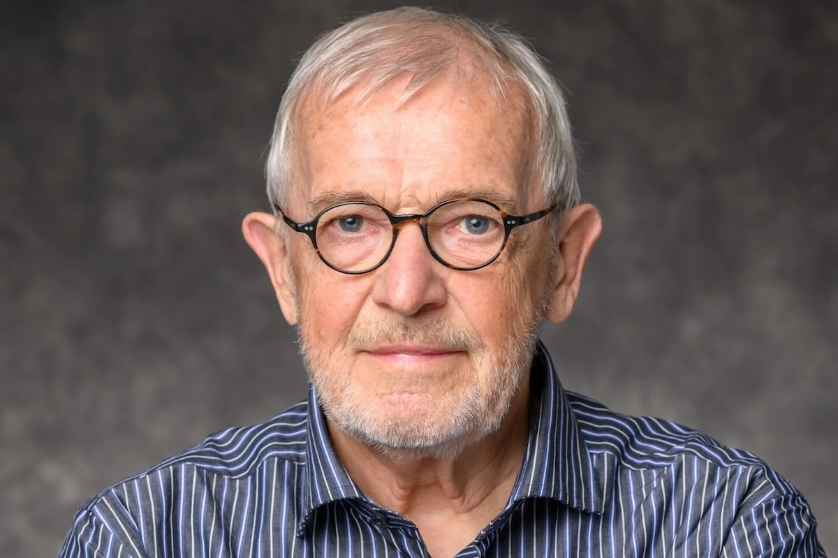 Il fisico Francis Halzen, premio Nobel per la Fisica 2026, all'Università del Wisconsin–Madison