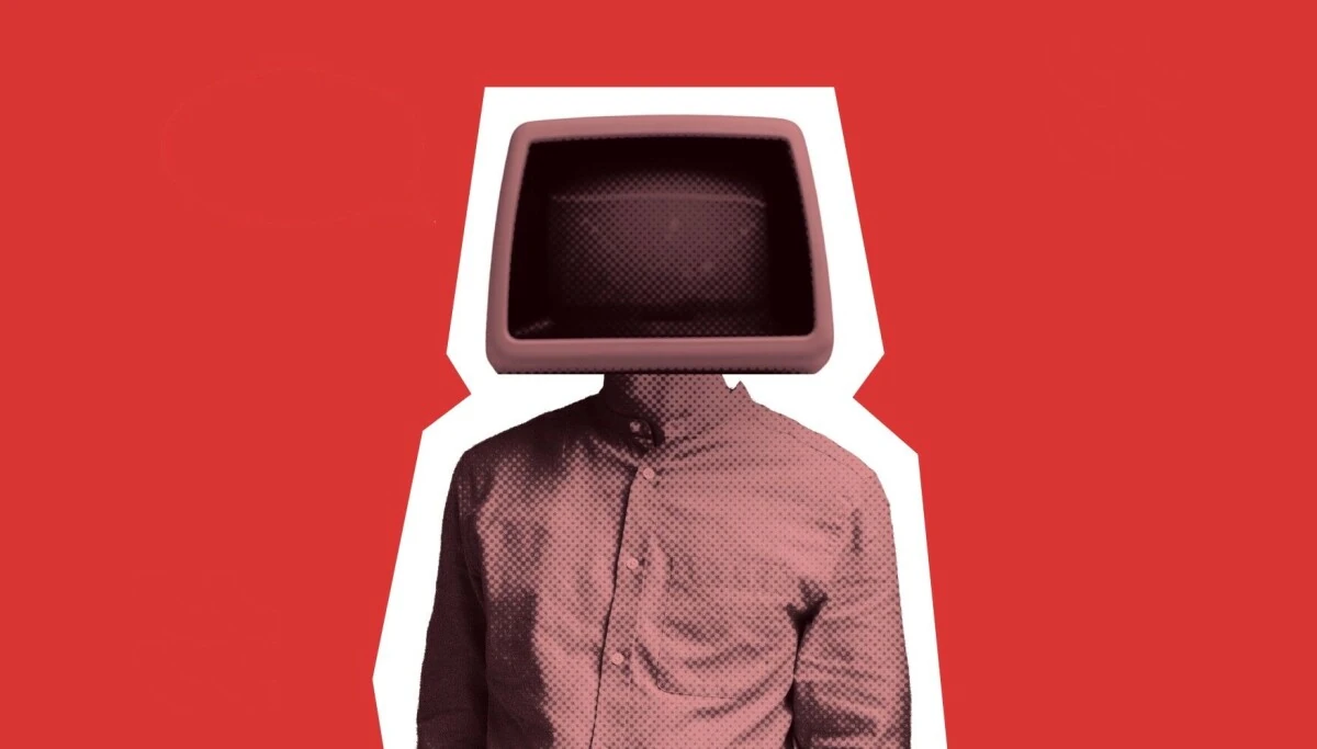 Illustrazione di una persona con un vecchio monitor al posto della testa
