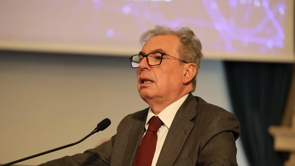 Bruno Frattasi durante un intervento pubblico