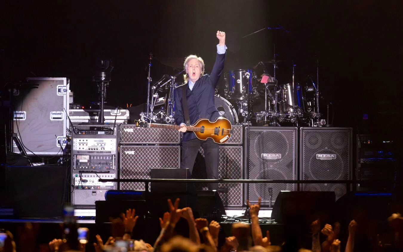 Paul McCartney ospite sull'album Foreign Tongues