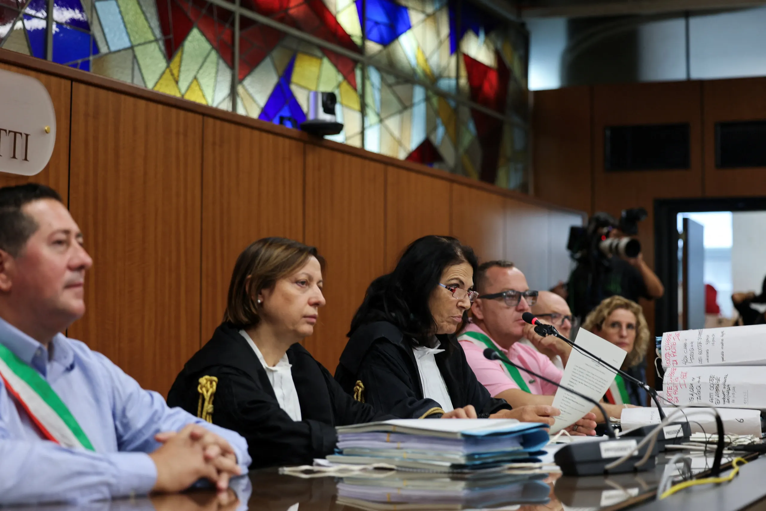 La giudice in aula alla Corte d'Assise di Roma durante la sentenza Regeni